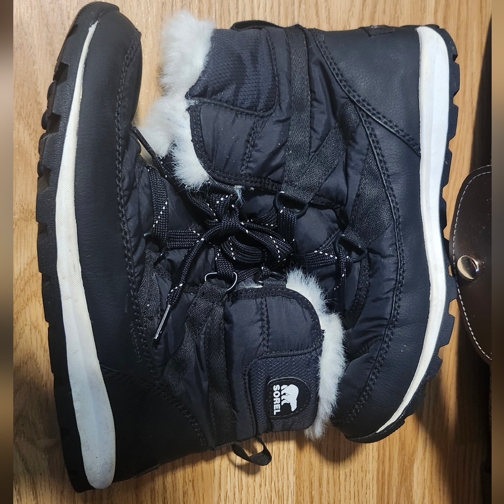Sorel  Black Snow Boots